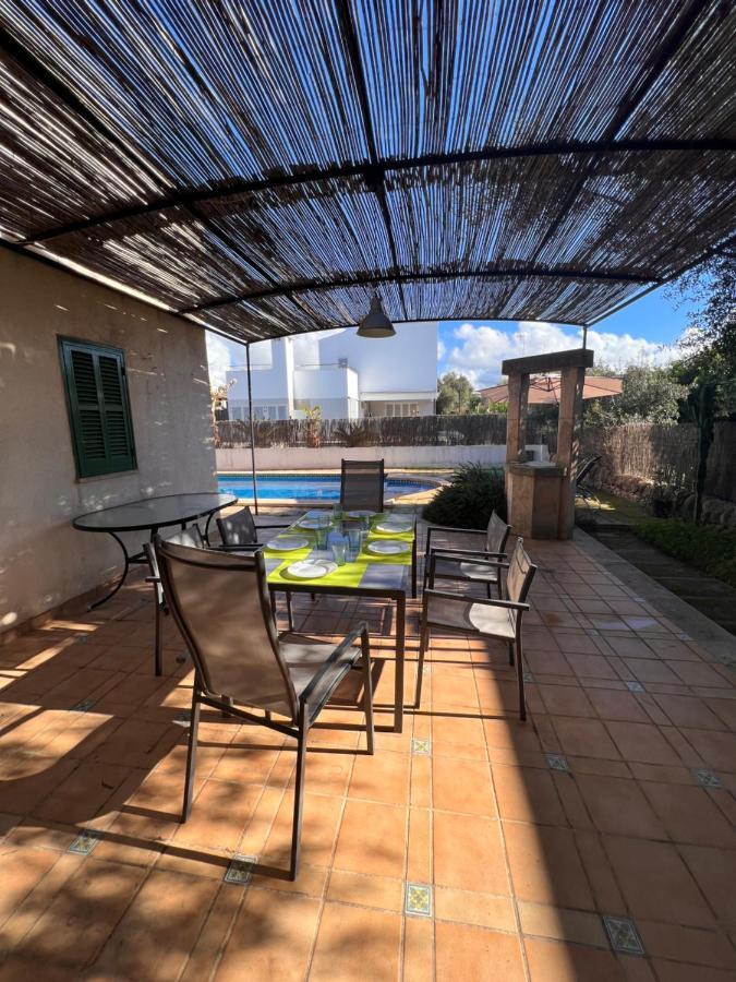Chalet Con Piscina Sa Rapita Villa Bagian luar foto